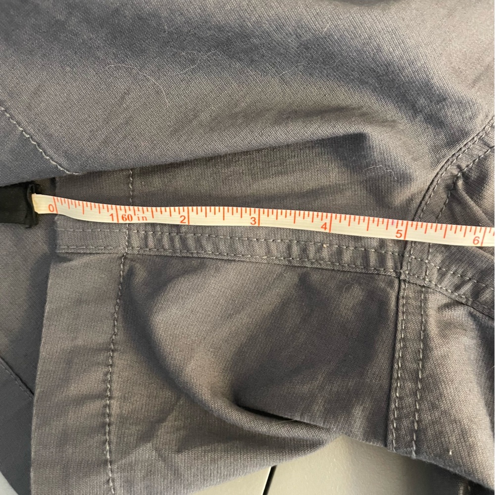 Prana Grey Elle Shorts Size 14/32 5 Inch Inseam Cotton Stretch Mid Rise - Picture 11 of 12